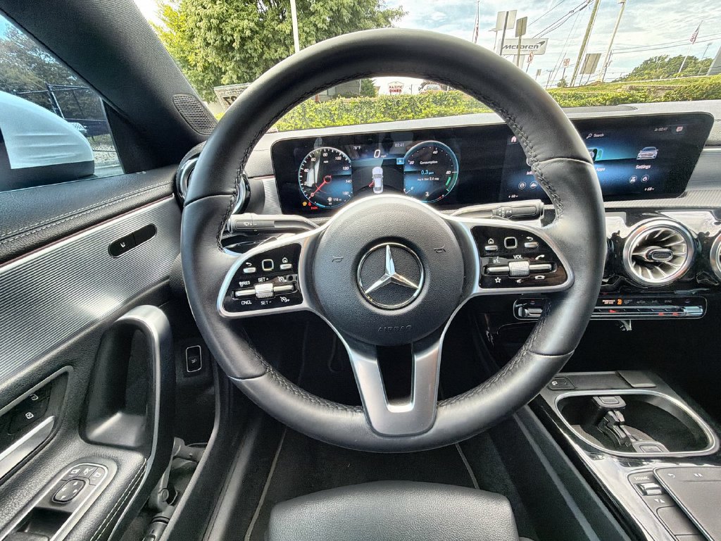 Used 2022 Mercedes-Benz CLA 250 4MATIC image 23