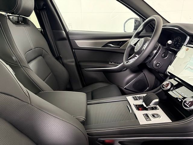 Certified 2025 Jaguar F-PACE R-Dynamic S image 36