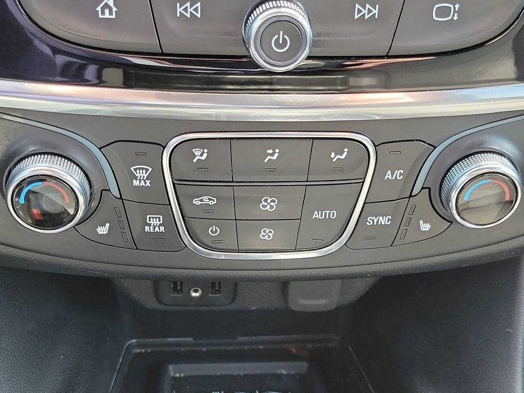 Certified 2023 Chevrolet Traverse LT AWD/4WD image 32