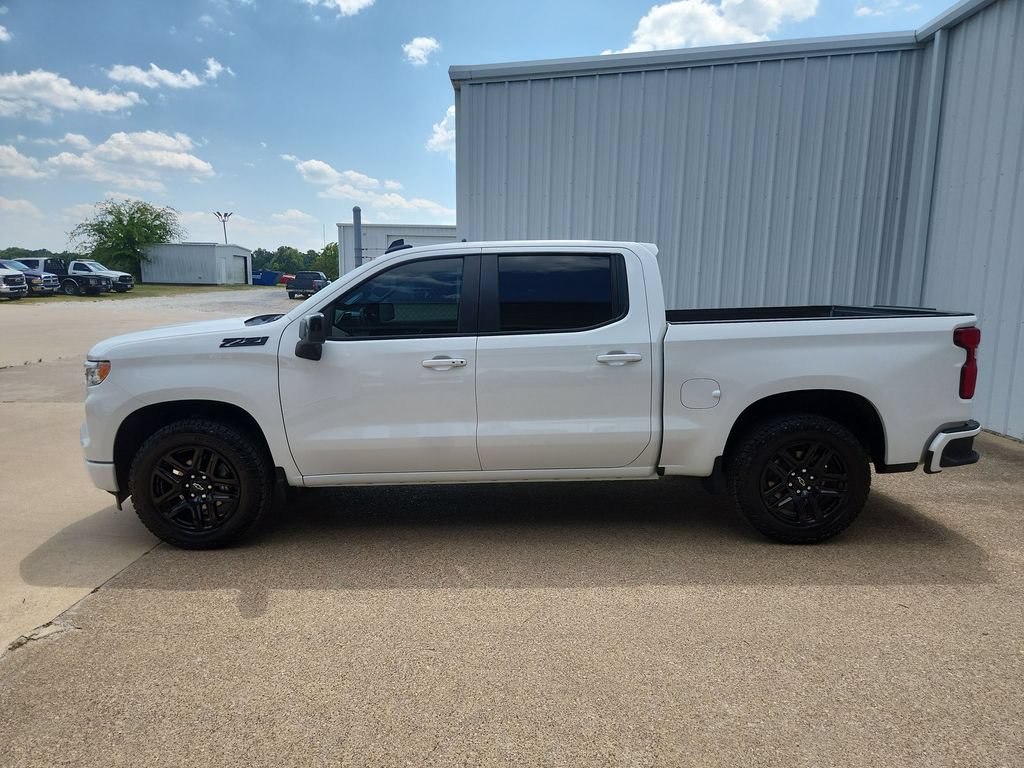 Used 2024 Chevrolet Silverado 1500 RST AWD/4WD image 5