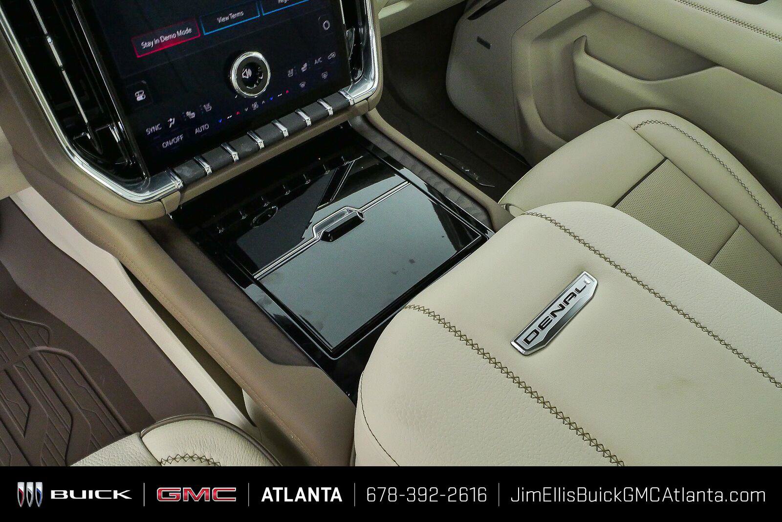 New 2027 GMC Yukon Denali w/ Denali Reserve Package AWD/4WD image 13