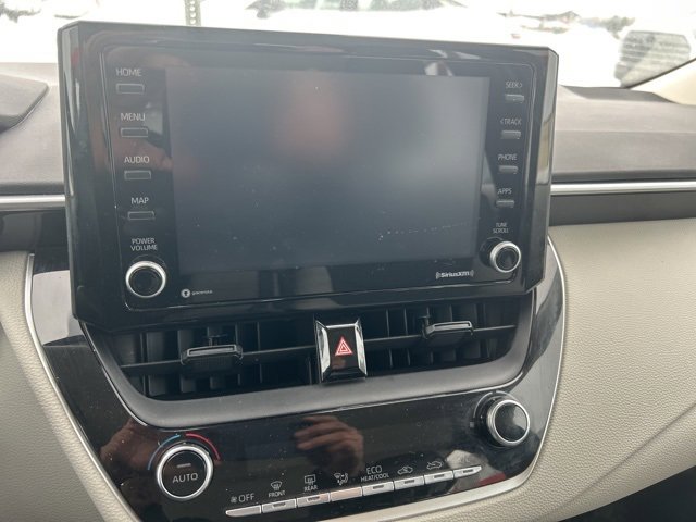 Used 2022 Toyota Corolla LE image 10