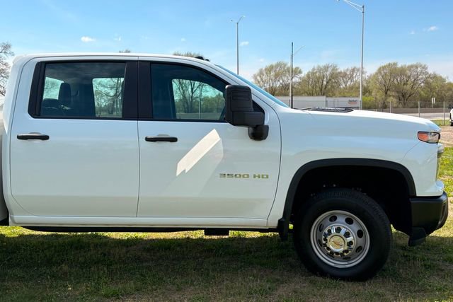 Used 2025 Chevrolet Silverado 3500 W/T AWD/4WD image 12