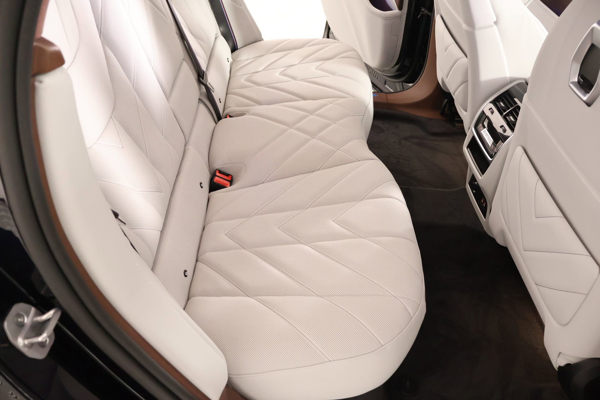 New 2026 BMW XM Label Red image 14