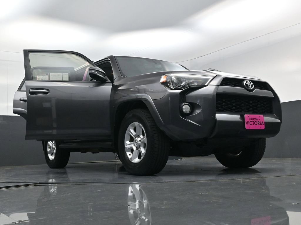 Used 2019 Toyota 4Runner SR5 Premium RWD image 30