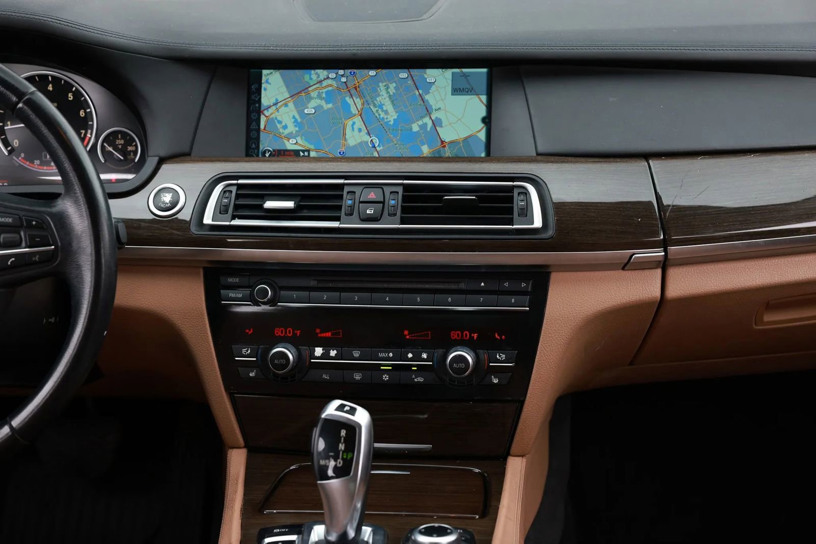 Used 2011 BMW 740i image 34