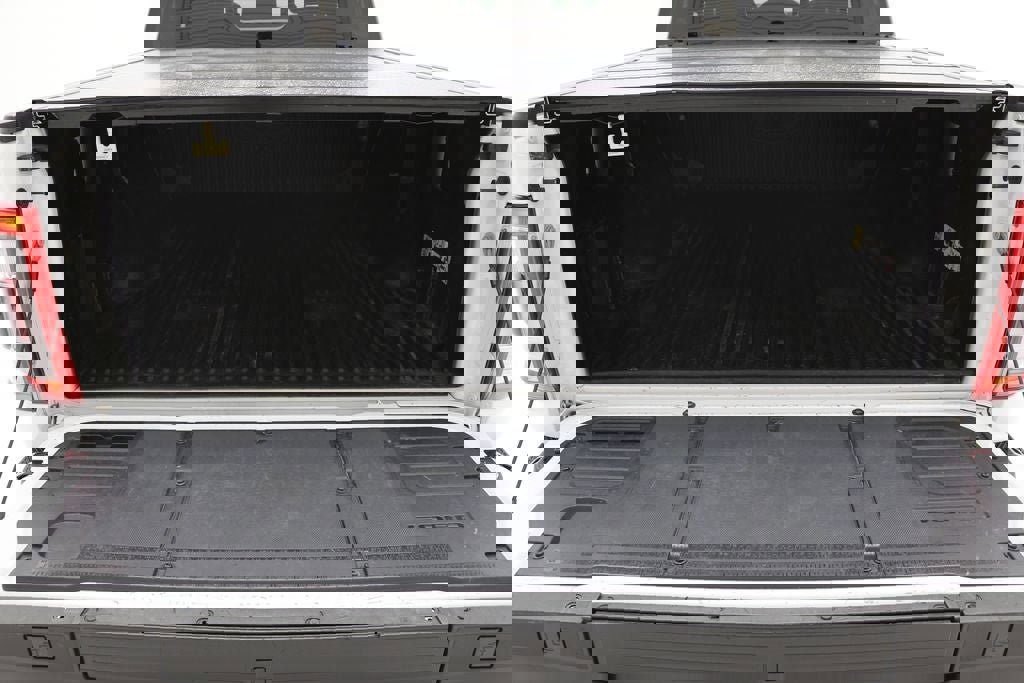 Used 2023 Ford F150 Lariat w/ Equipment Group 502A High image 10