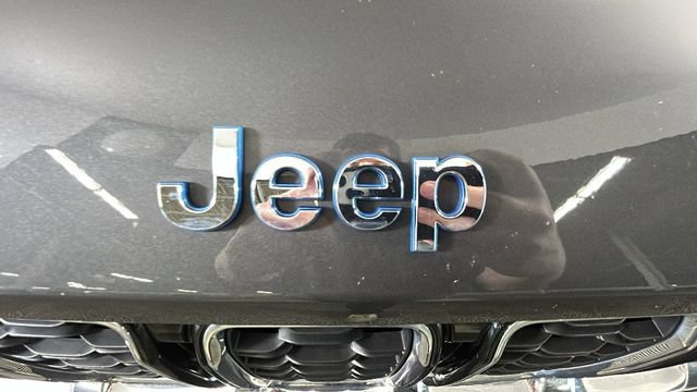 Used 2022 Jeep Grand Cherokee Limited 4xe AWD/4WD image 9