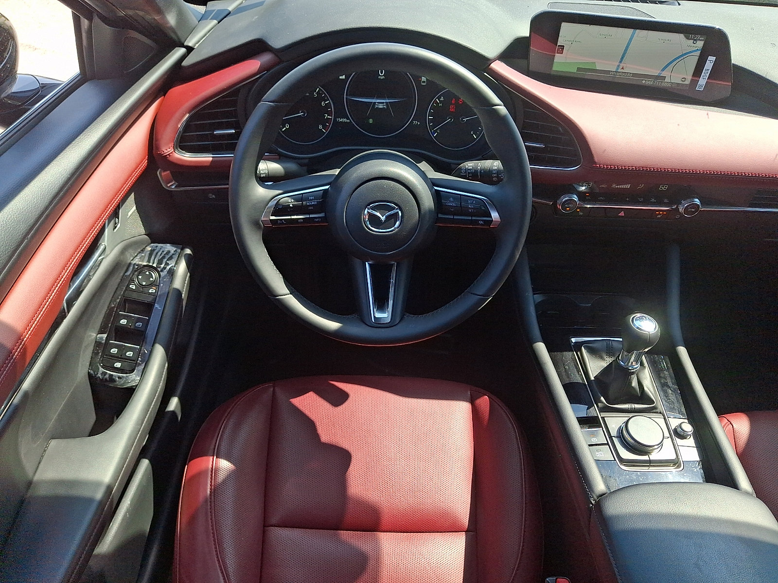 Certified 2025 MAZDA MAZDA3 2.5 S Hatchback w/ Appearance Package FWD image 12