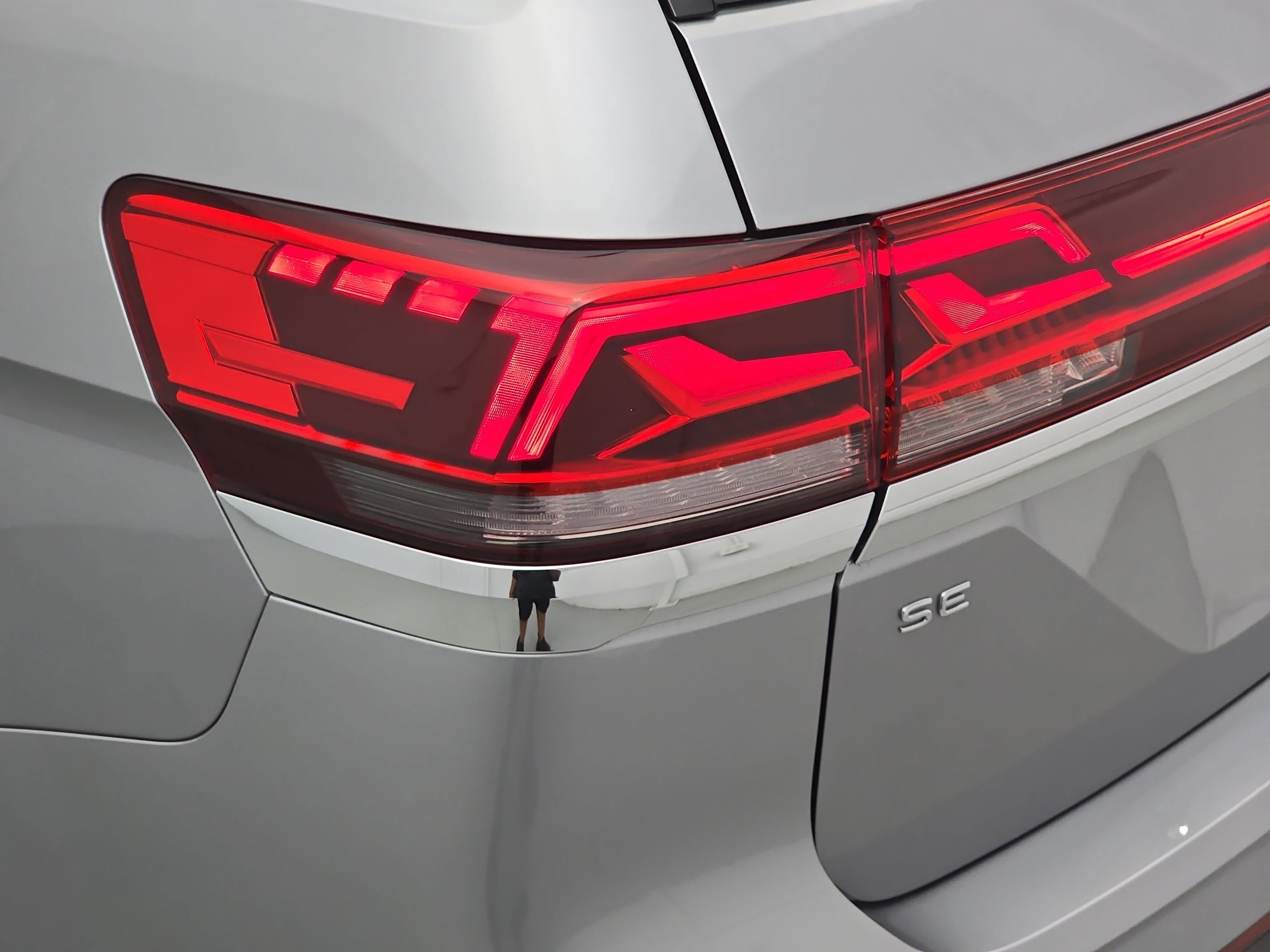 Certified 2026 Volkswagen Atlas SE FWD image 34