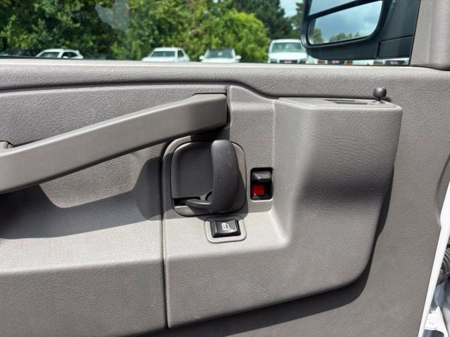 Used 2025 GMC Savana 2500 w/ Driver Convenience Package RWD image 27