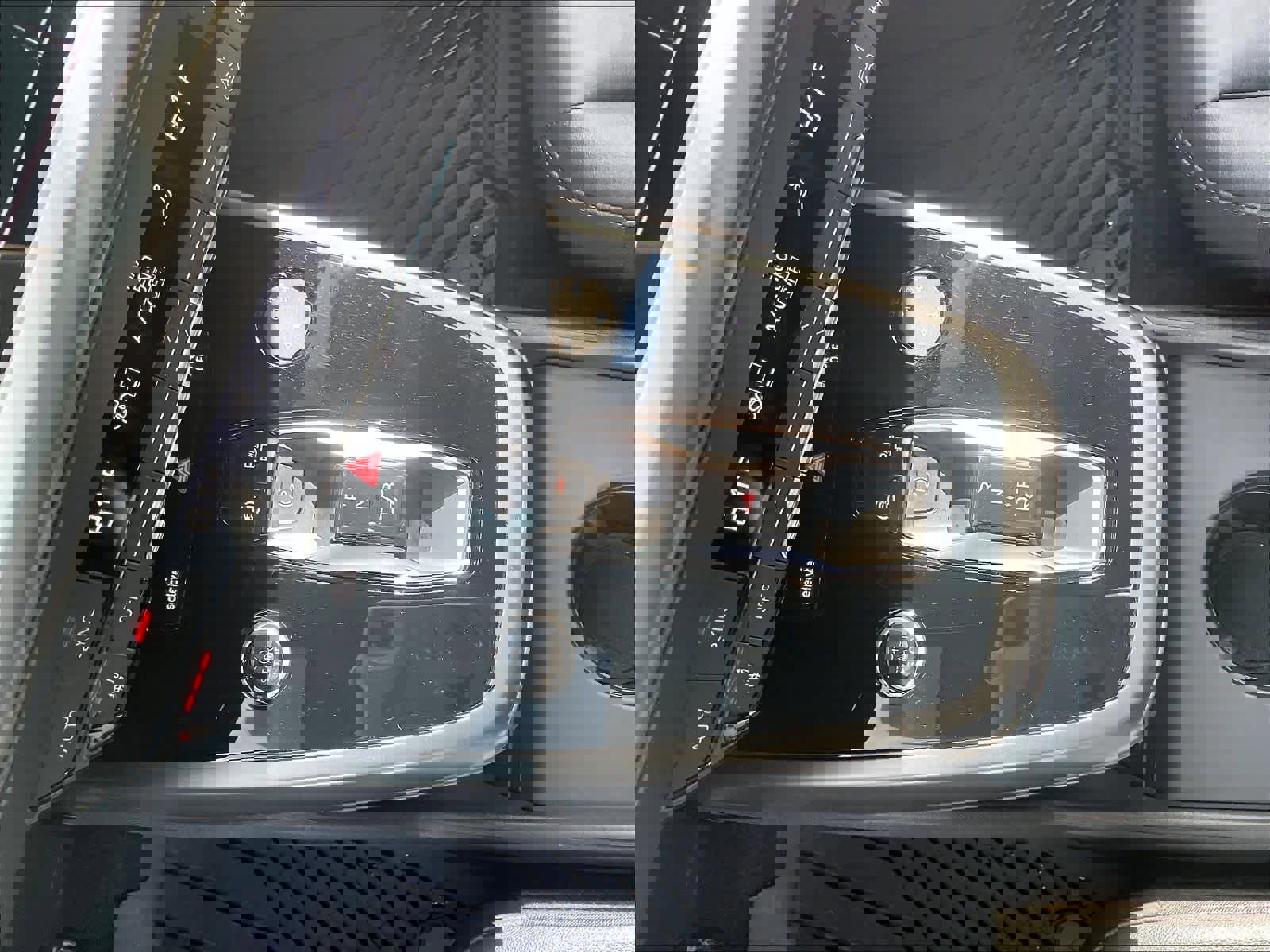 Used 2023 Audi Q4 e-tron Premium Plus image 20