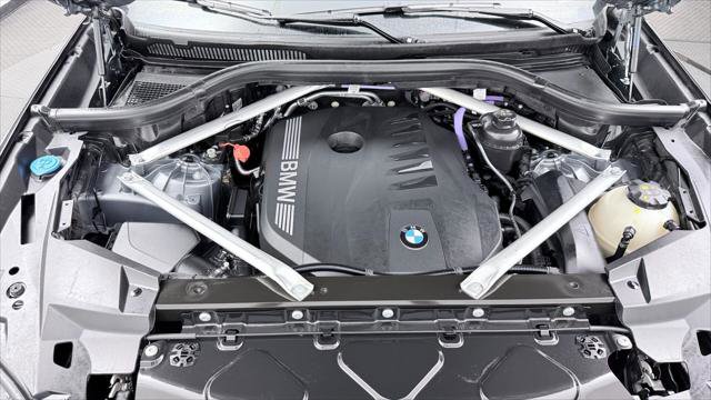 Used 2025 BMW X6 xDrive40i w/ Climate Comfort Package image 40