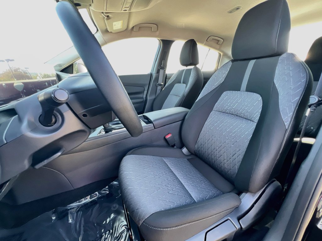 New 2027 Nissan Sentra SV FWD image 19