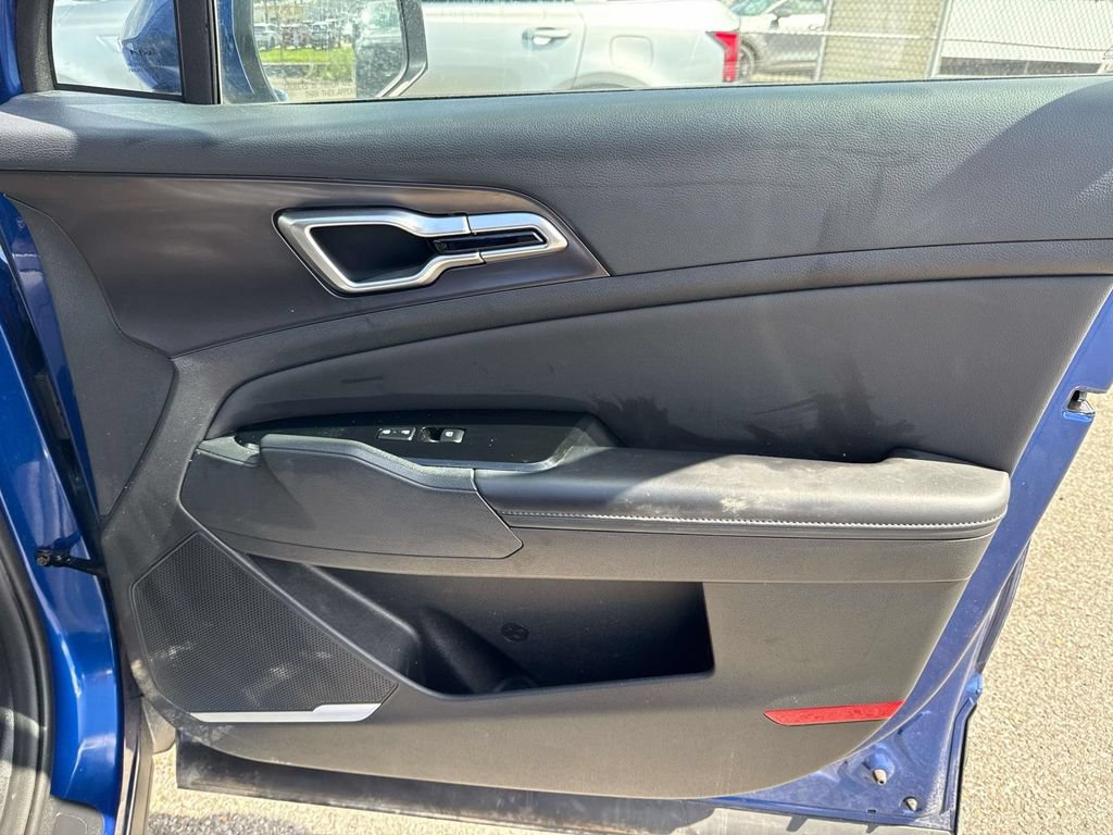 Certified 2023 Kia Sportage EX FWD image 16