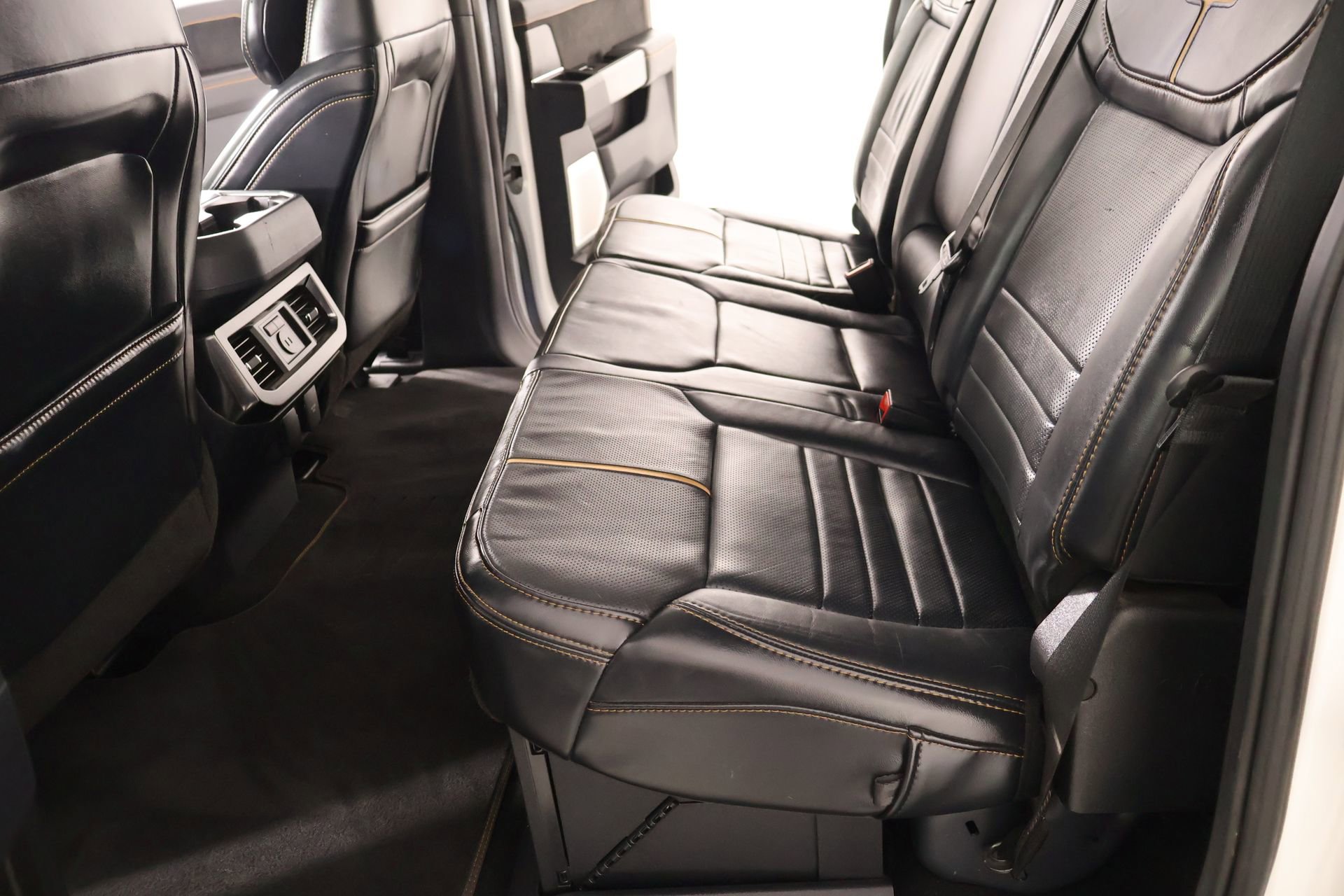Used 2024 Ford F350 Platinum image 13