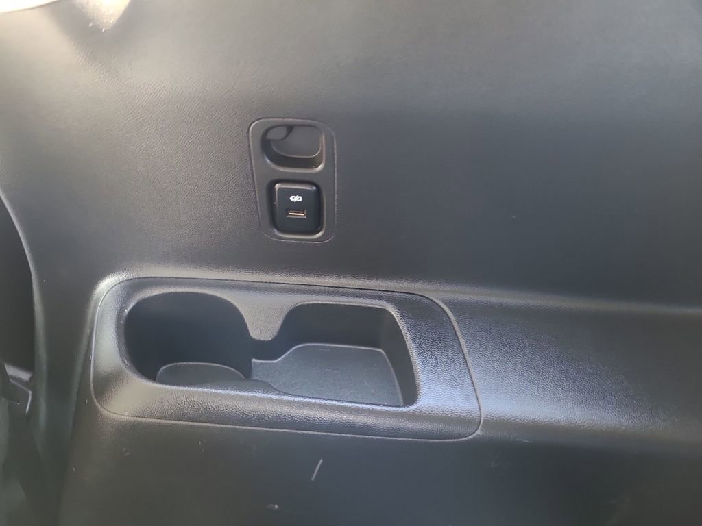 Used 2018 Buick Enclave Essence image 31