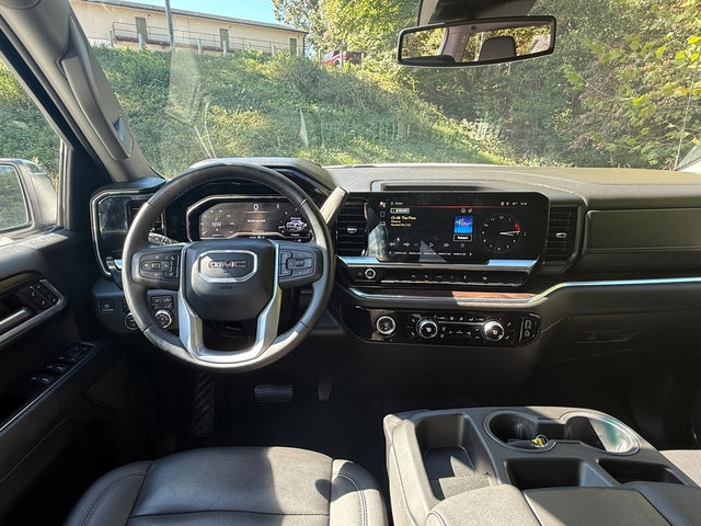Used 2024 GMC Sierra 1500 SLT image 13