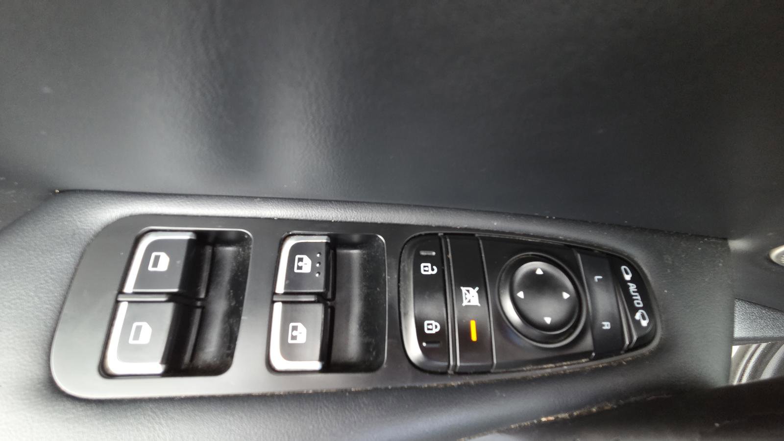 Used 2019 Kia Stinger Premium image 20