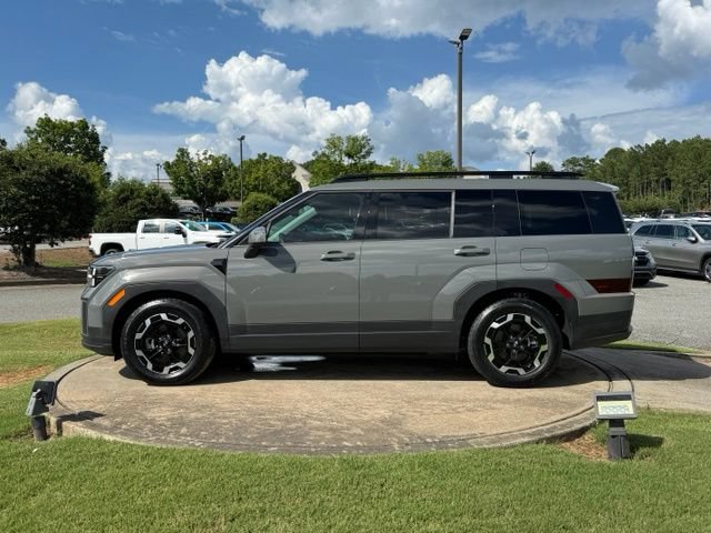 Used 2025 Hyundai Santa Fe SEL w/ Tow & Go Package FWD image 4