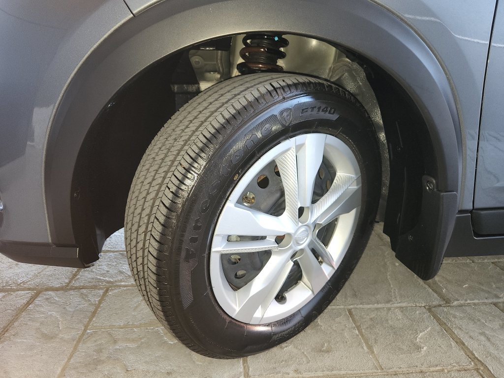 Used 2025 Nissan Kicks Play S FWD image 31