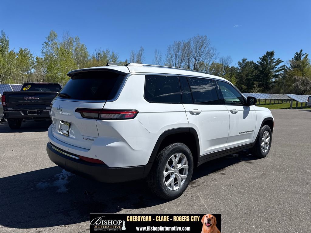 Used 2023 Jeep Grand Cherokee L Limited AWD/4WD image 15
