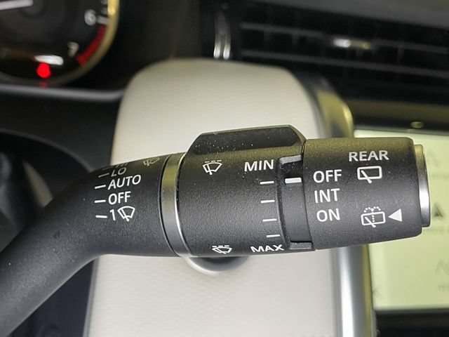 Used 2023 Land Rover Discovery Sport SE R-Dynamic AWD/4WD image 41