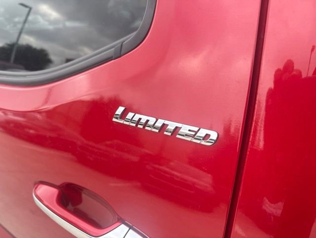 Used 2019 Toyota Tacoma Limited RWD image 7