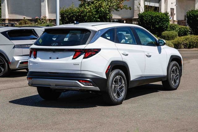 New 2026 Hyundai Tucson Blue SE FWD image 5