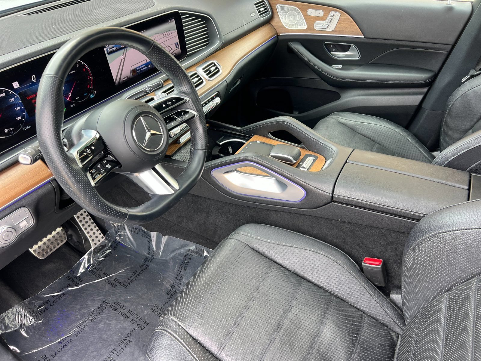 Used 2024 Mercedes-Benz GLS 450 4MATIC image 9