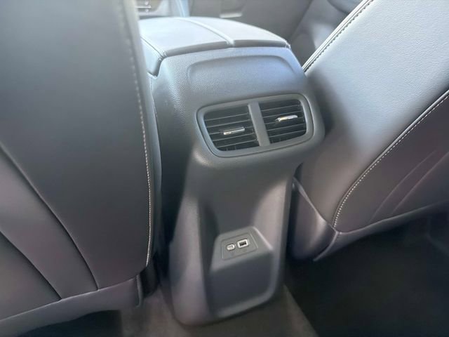 Used 2023 Buick Envision Essence AWD/4WD image 16