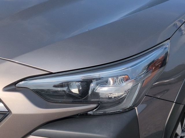 Used 2023 Subaru Outback Premium AWD/4WD image 9