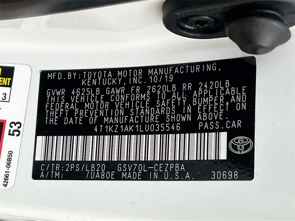 Used 2020 Toyota Camry XSE image 32