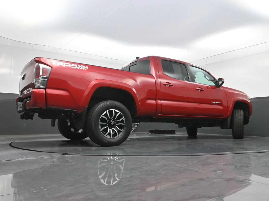 Used 2022 Toyota Tacoma TRD Sport w/ Technology Package AWD/4WD image 30