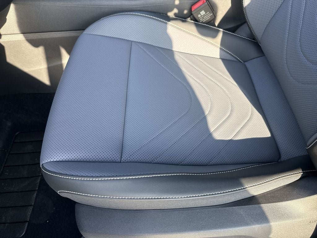 New 2026 Volkswagen Tiguan SE FWD image 9