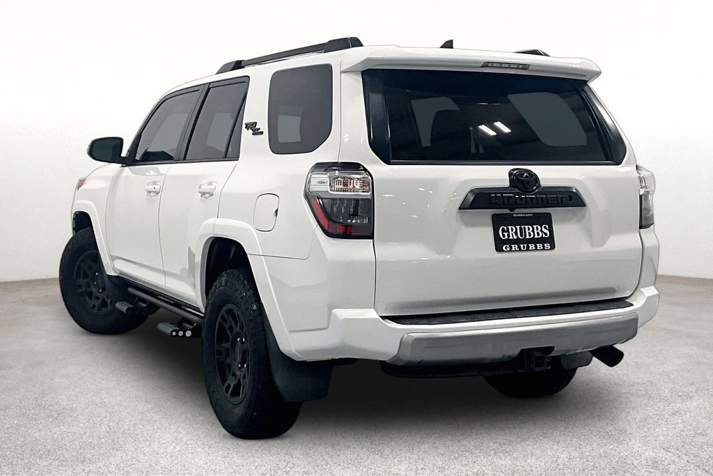 Used 2019 Toyota 4Runner TRD Off-Road Premium AWD/4WD image 12