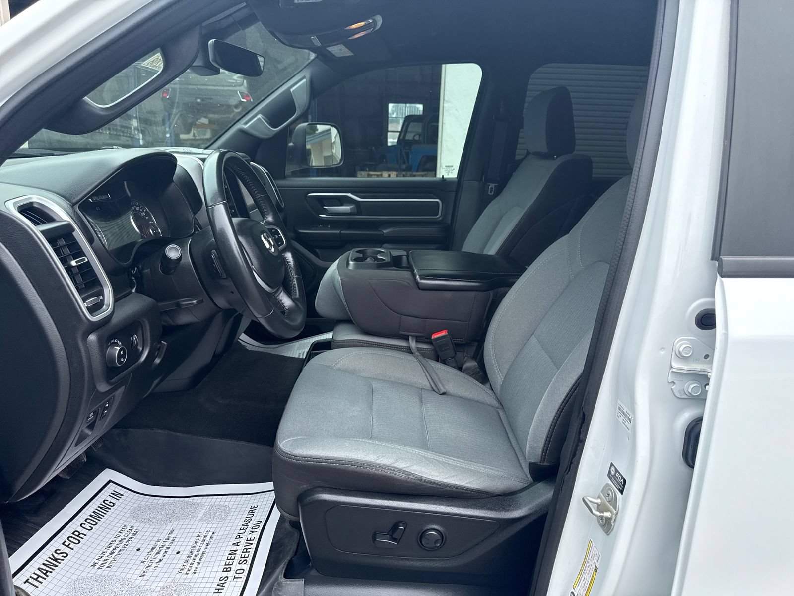 Used 2023 RAM 1500 Big Horn AWD/4WD image 9