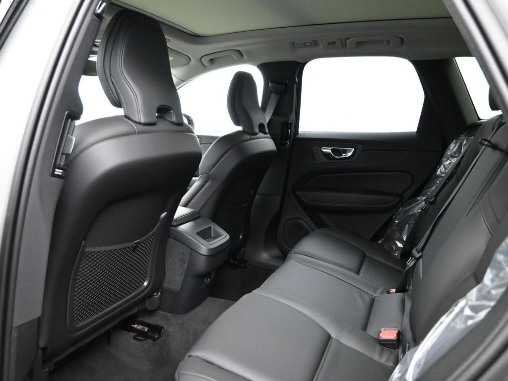 New 2025 Volvo XC60 B5 Plus w/ Protection Package Premier image 24