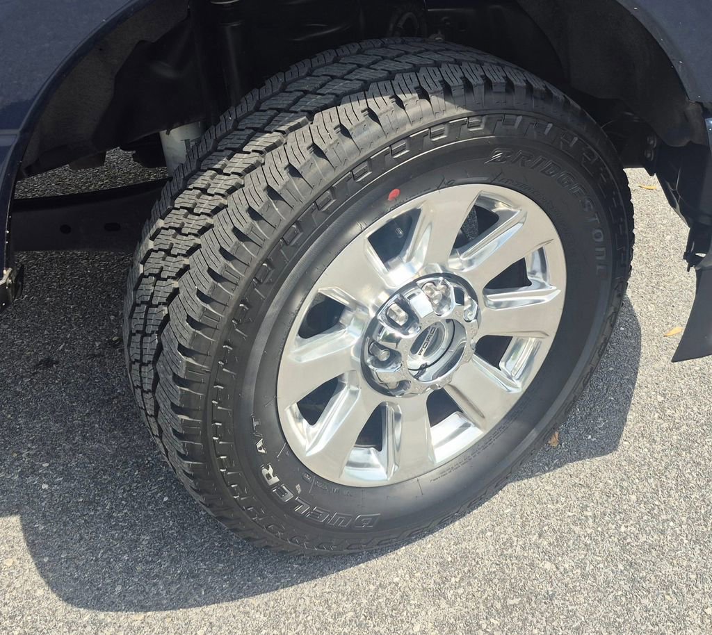 Used 2020 Ford F250 Platinum AWD/4WD image 3