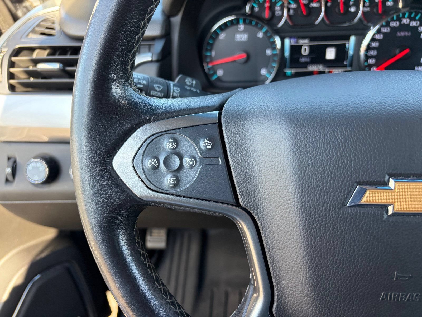 Certified 2019 Chevrolet Suburban LT AWD/4WD image 25
