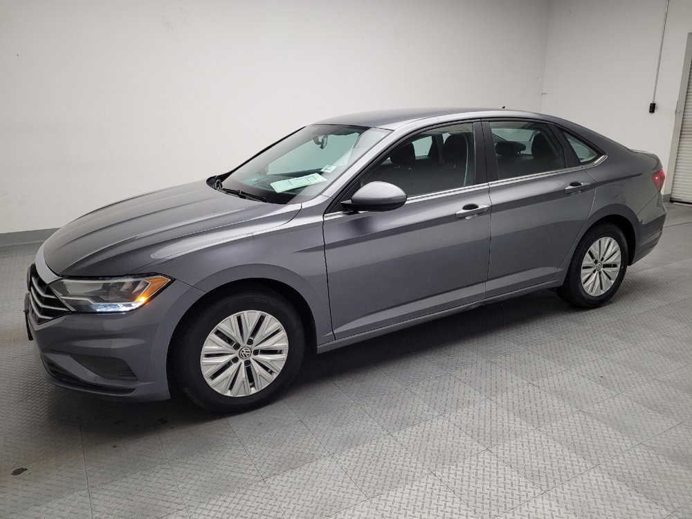 Used 2019 Volkswagen Jetta S image 2