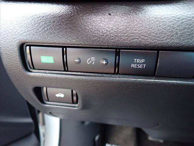 Used 2024 Nissan Sentra SR FWD image 12