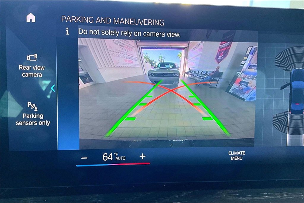 Used 2024 BMW 330e xDrive image 13