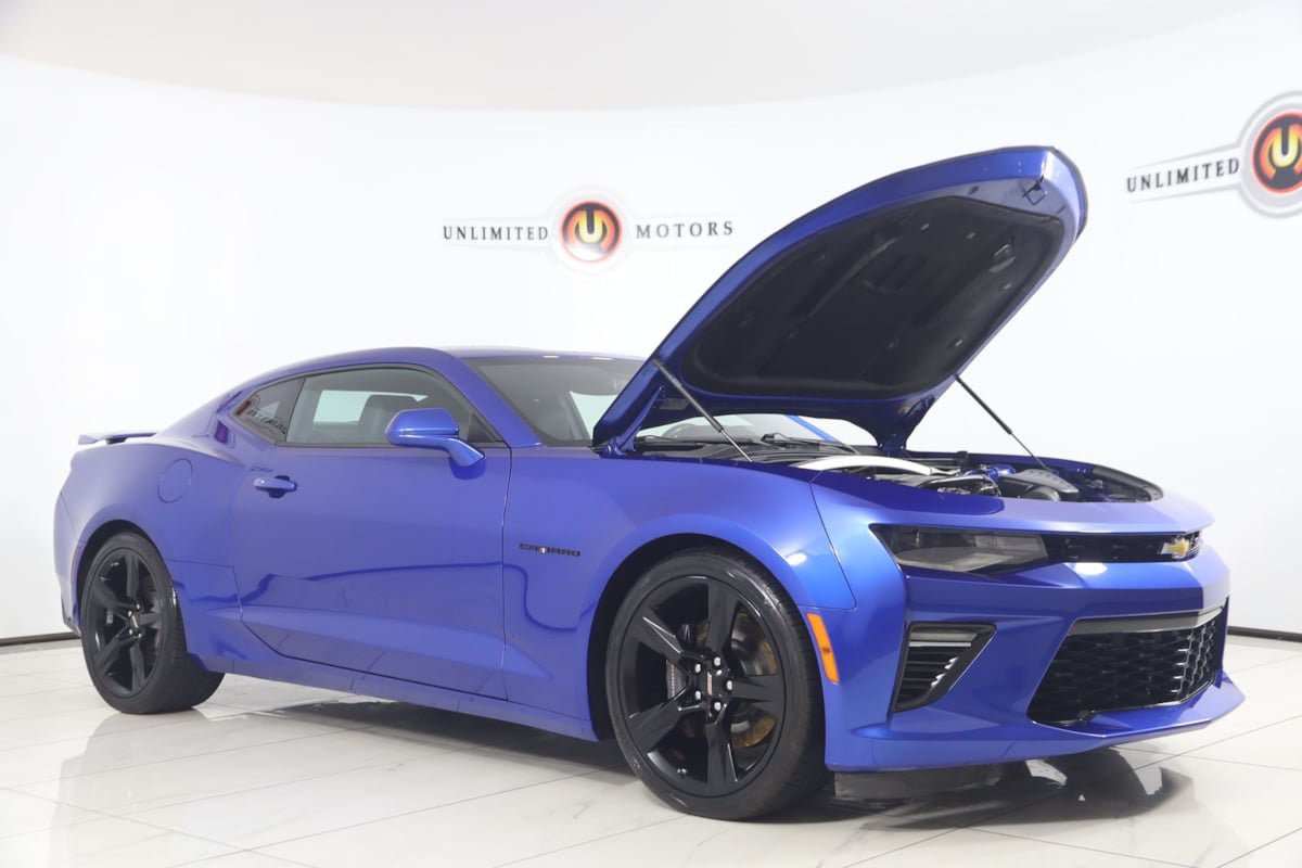 Used 2018 Chevrolet Camaro SS RWD image 27