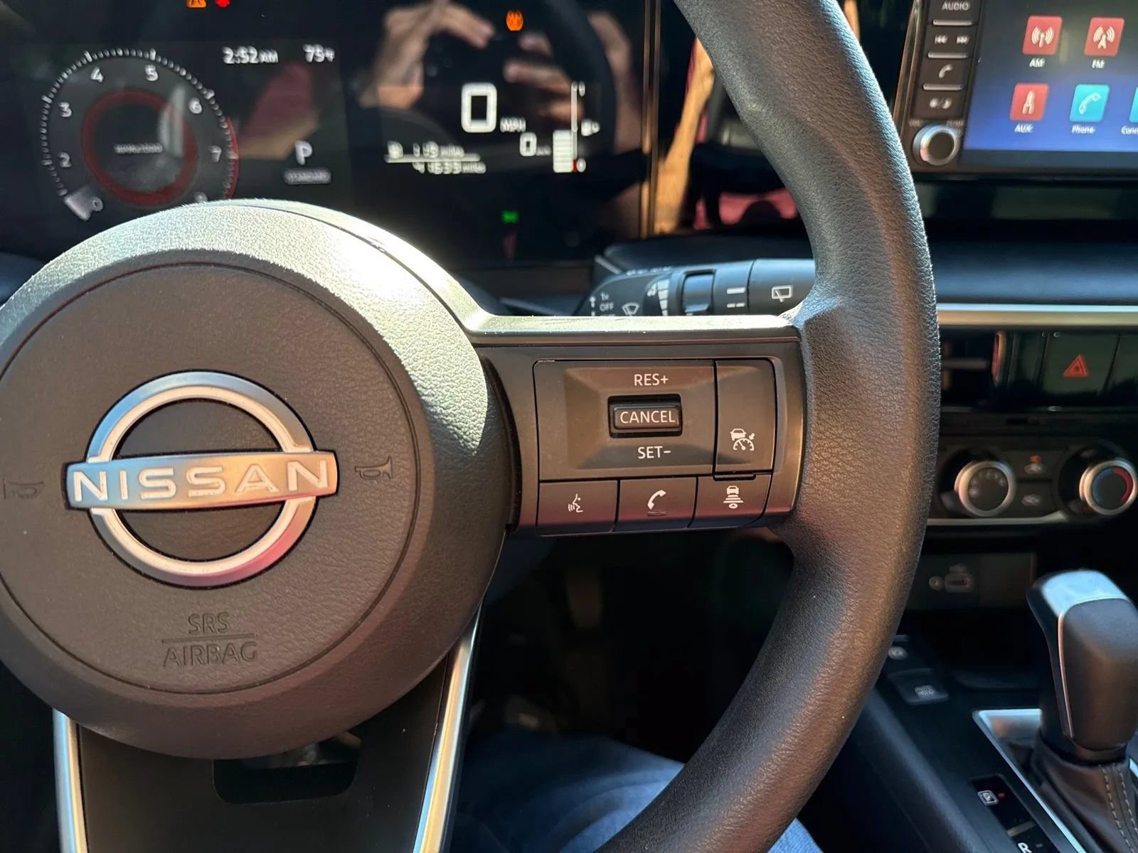 Used 2025 Nissan Kicks S AWD/4WD image 17