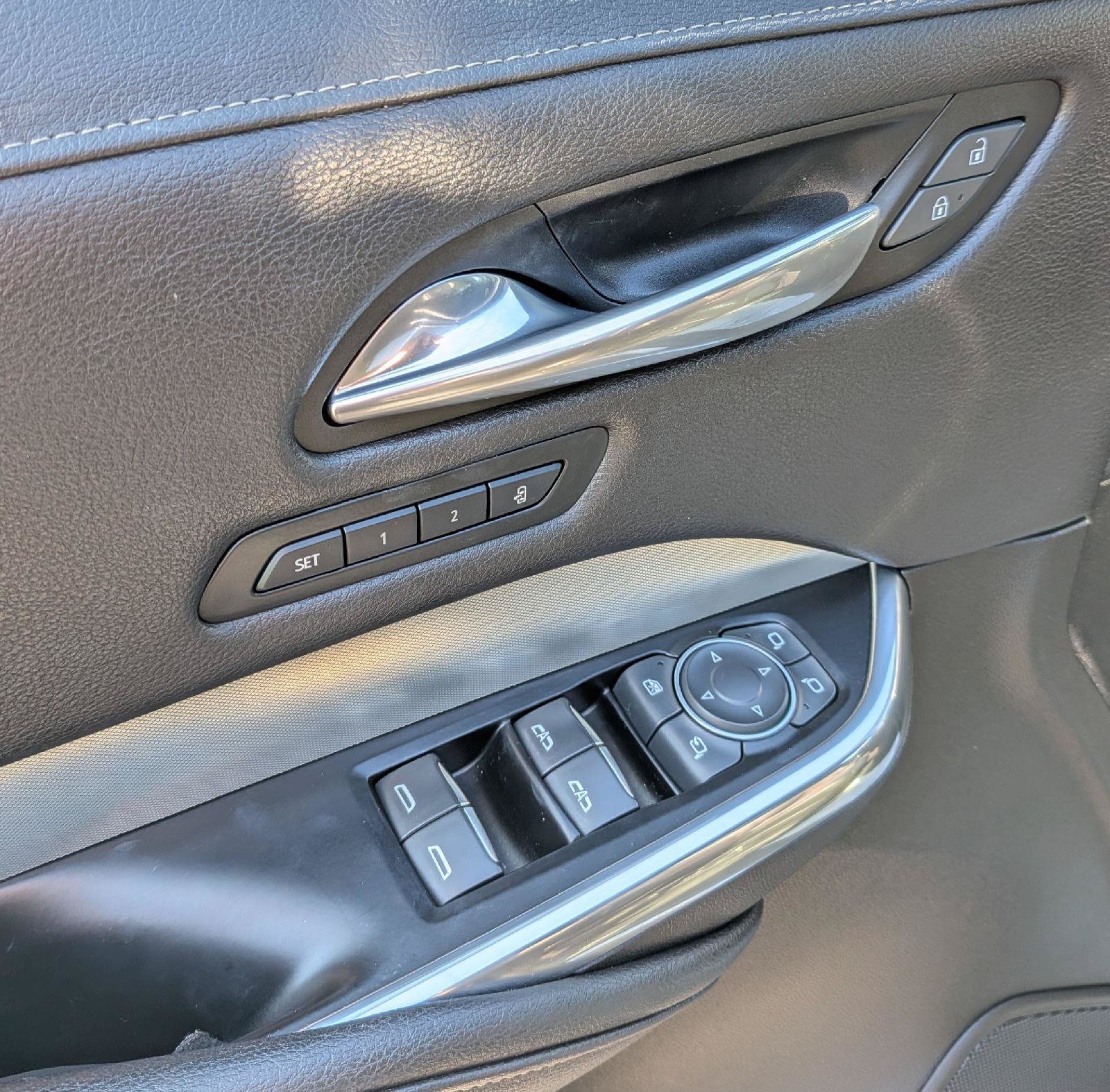Used 2019 Cadillac XT4 Premium Luxury FWD image 13