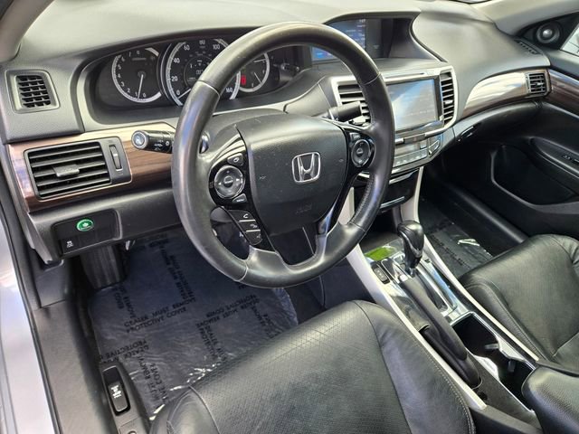 Used 2017 Honda Accord EX-L image 13