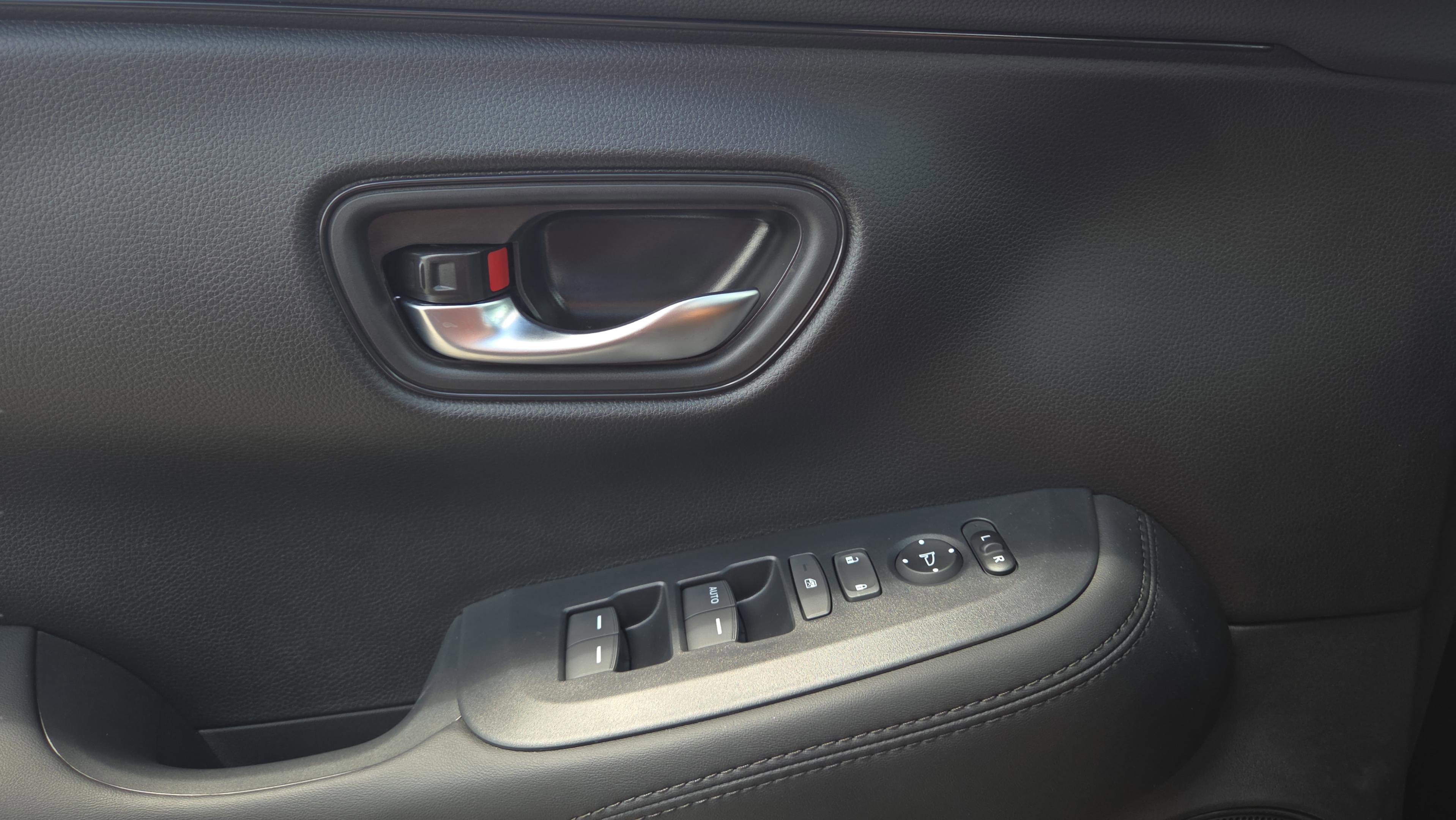 New 2026 Honda HR-V LX image 33