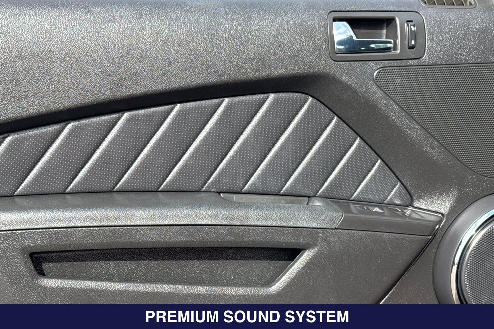 Used 2012 Ford Mustang Premium RWD image 13