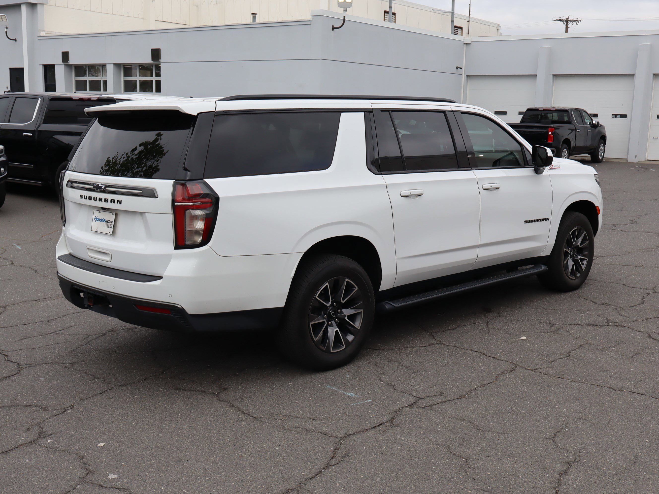 Used 2021 Chevrolet Suburban Z71 w/ Rear Media and Nav Package AWD/4WD image 10